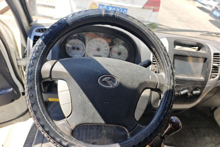 Used King Long Golden Way 2017 2.2L Van Series V22
