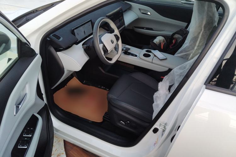 Used Changan UNI-Z New Energy 2024 Blue Whale Smart Electric iDD 125km Leading Model