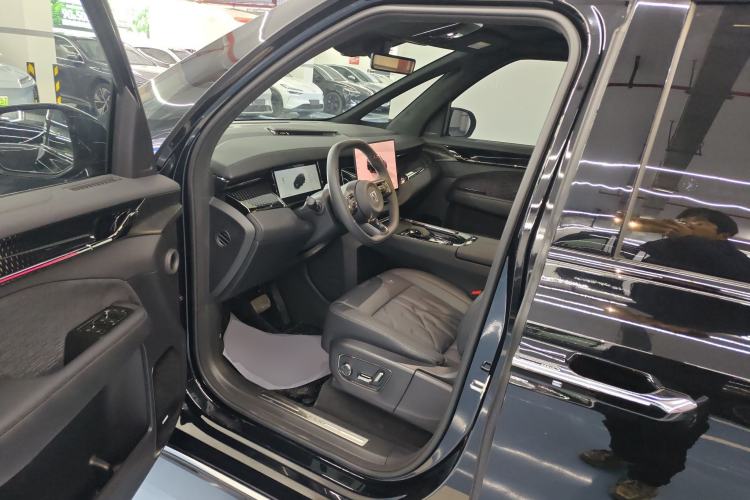 Used Zeekr 009 2024 7-Seater Walk-Through Version Four-Wheel Drive 108 kWh