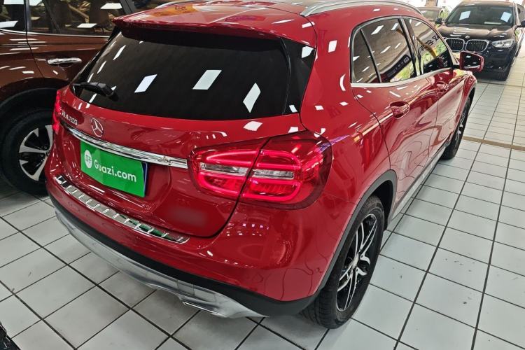 Used Mercedes-Benz GLA 2016 GLA 200 Fashion Model Rear Right 45 Deg
