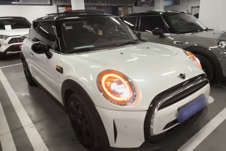 Used MINI MINI 2023 Updated 1.5T COOPER Artist
