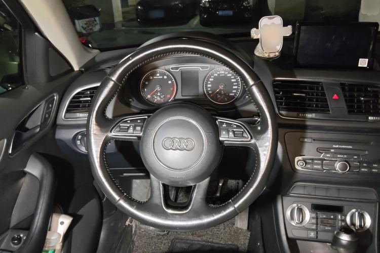 Used Audi Q3 2015 30 TFSI Ambition Edition
