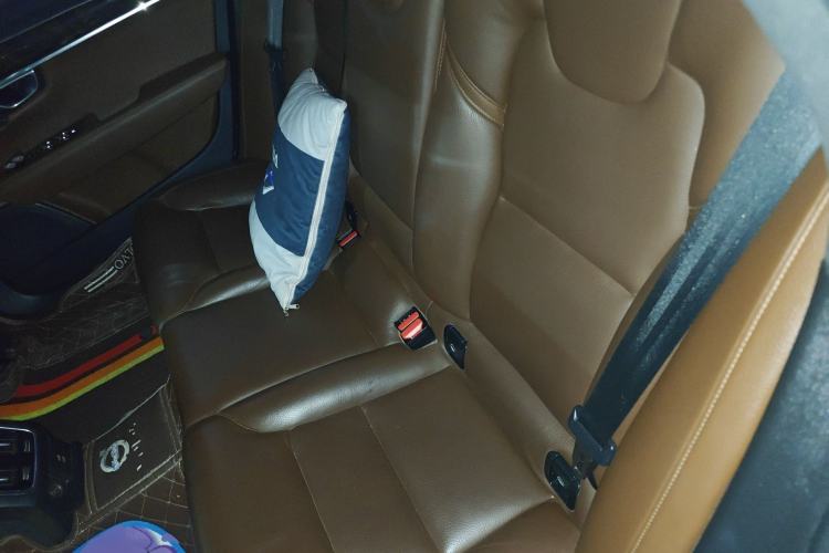 Used Volvo S90 2018 T4 Zhiyuan Edition
