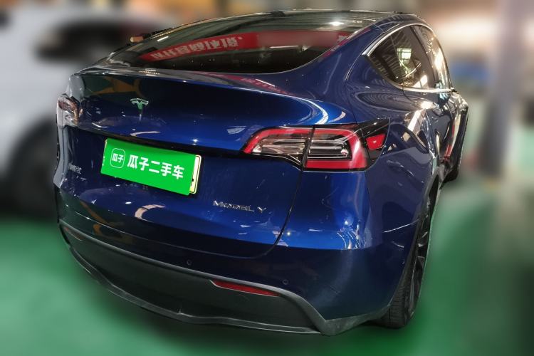 Used Tesla Model Y 2021 Long-Range All-Wheel-Drive Version
