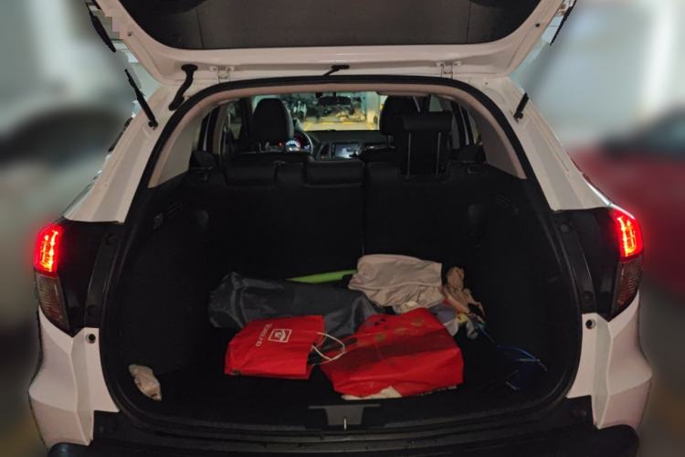 Used Honda Vezel 2020 1.5L CVT Pioneer Edition
