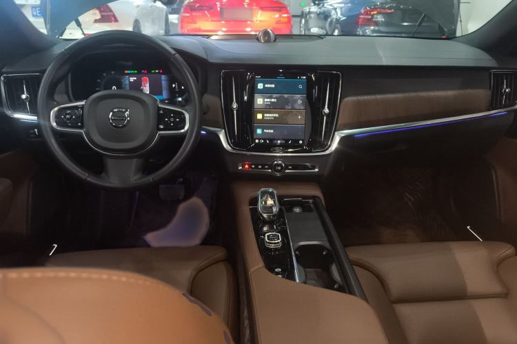 Used Volvo S90 2022 B5 Zhiyuan Luxury Edition
