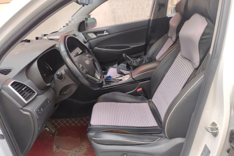 Used Hyundai Tucson 2019 280TGDi Dual-Clutch Two-Wheel Drive Fashion Edition China V Standard Left Front Seat