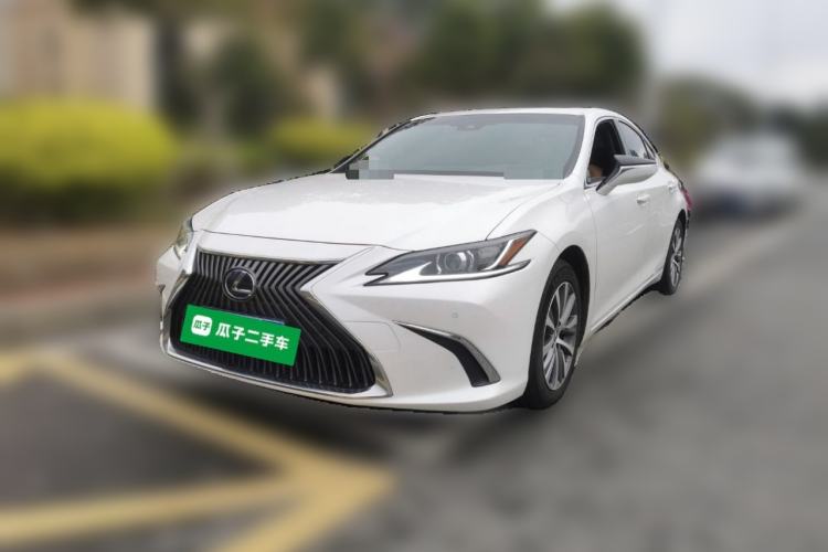 Used Lexus ES 2018 300h Premier Edition China V Standard