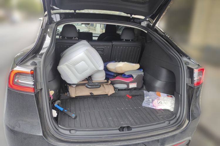 Used Tesla Model Y 2023 Rear-Wheel-Drive Version
