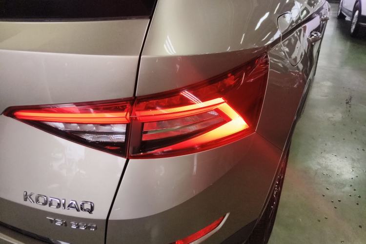 Used Skoda Kodiaq 2019 Facelifted TSI330 7-Seater Two-Wheel-Drive Luxury Enjoyment Edition China VI Standard