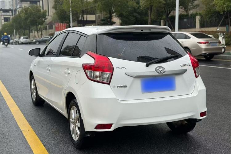 Used Toyota YARiS L Zhi Xuan 2015 1.5E Automatic Charm Edition