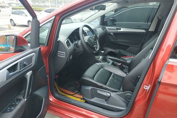 Used Volkswagen Golf Sportsvan 2016 230TSI Automatic Trend Edition