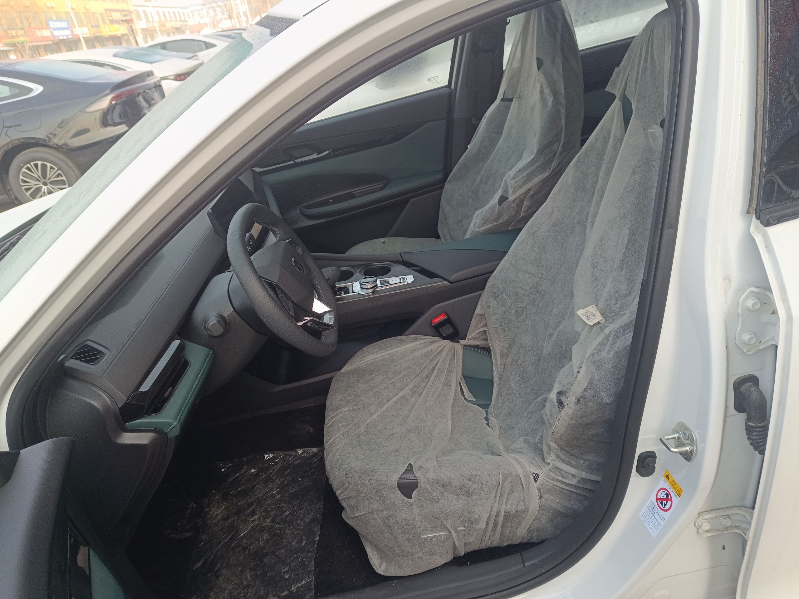 Переднее сиденье в автомобиле