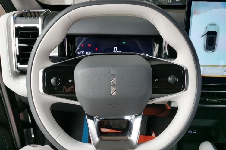 Used iCAR 03 2024 401km Two-Wheel Drive Standard Advanced Version Steering Wheel