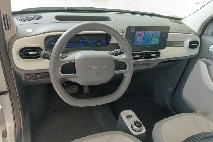 Used Geely Galaxy Panda 2025 210 km – Yuanqi Bear
