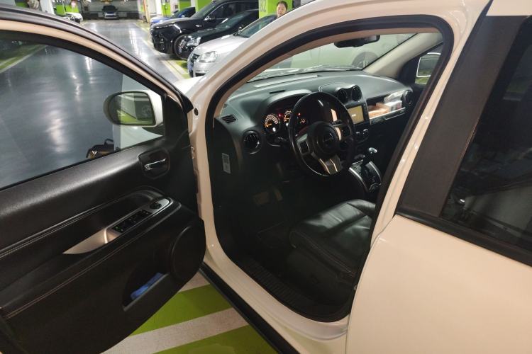 Used Jeep Compass 2014 Revised Version 2.0L Two-Wheel Drive Elite Edition
