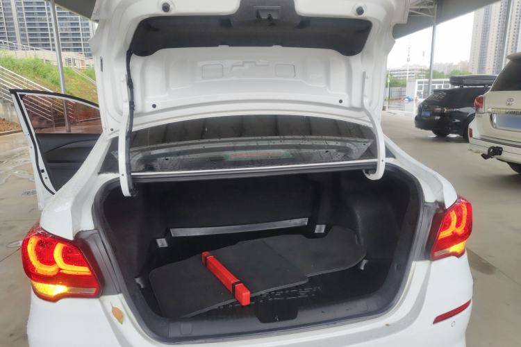 Used Chevrolet Cavalier 2019 320 Automatic Xinyue Edition Trunk
