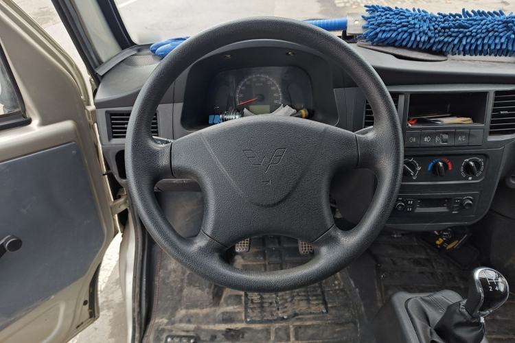 Used Wuling Zhiguang 2013 1.0L Practical Version