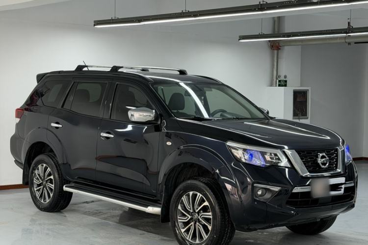 Used Nissan Terra 2018 2.5L Automatic 4x4 Luxury Edition Exterior 1