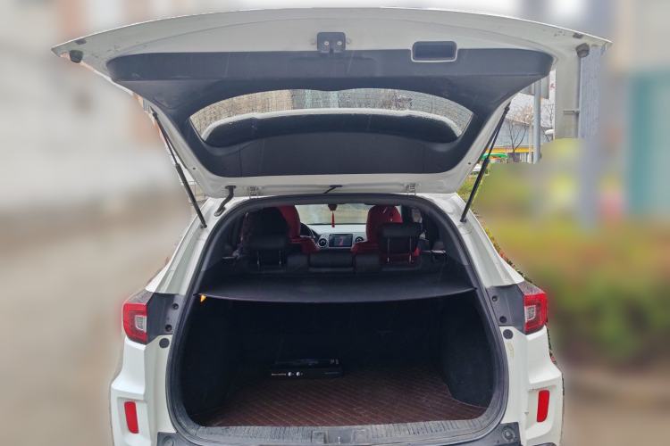Used Honda XR-V 2015 1.8L VTi CVT Luxury Edition Trunk