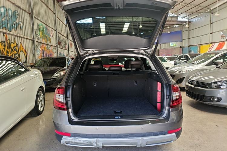 Used Skoda Octavia 2019 TSI280 DSG Flagship Wagon China VI Standard
