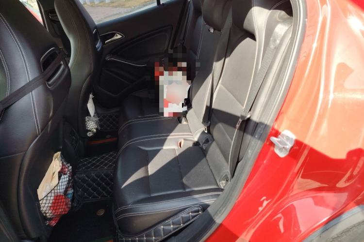 Used Mercedes-Benz GLA 2015 GLA 220 4MATIC Fashion Model
