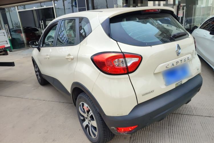 Used Renault Captur 2015 1.2T Automatic Standard Edition
