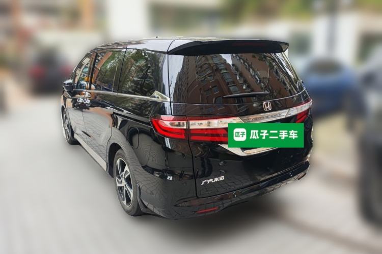 Used Honda Odyssey 2015 Revised Version 2.4L Supreme Edition
