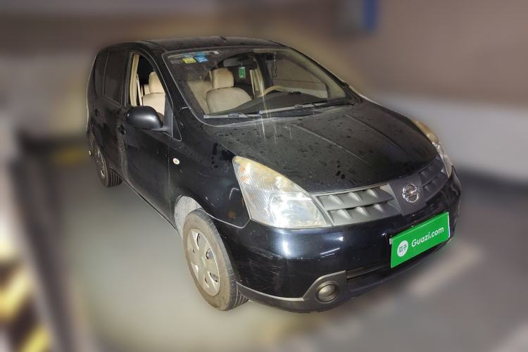 Used Nissan Livina 2009 1.6L Manual All-Around Model
