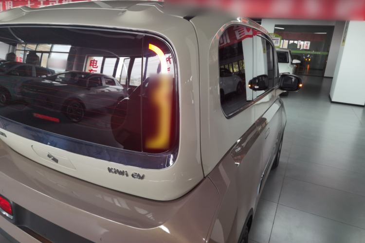 Used Baojun KiWi EV 2023 Smart Luxury Edition Lithium Iron Phosphate Exterior 3