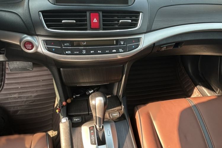 Used Honda Crosstour 2016 2.4L Luxury Edition