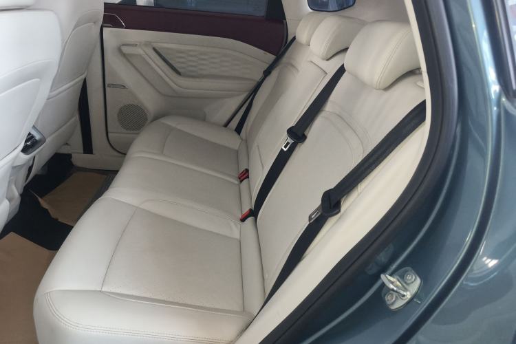 Used Wuling Xingyun 2023 2.0L DHT Flagship Edition
