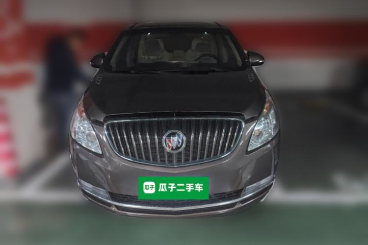 Used Buick GL8 2015 2.4L Luxury Business Premium Edition
