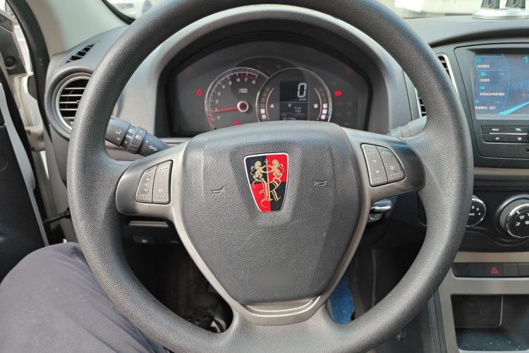 Used Roewe 350 2014 1.5L Manual Swift Edition
