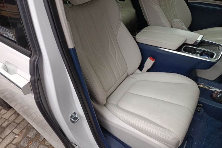 Used Buick Century 2023 2.0T Six-Seater Yinshi Edition
