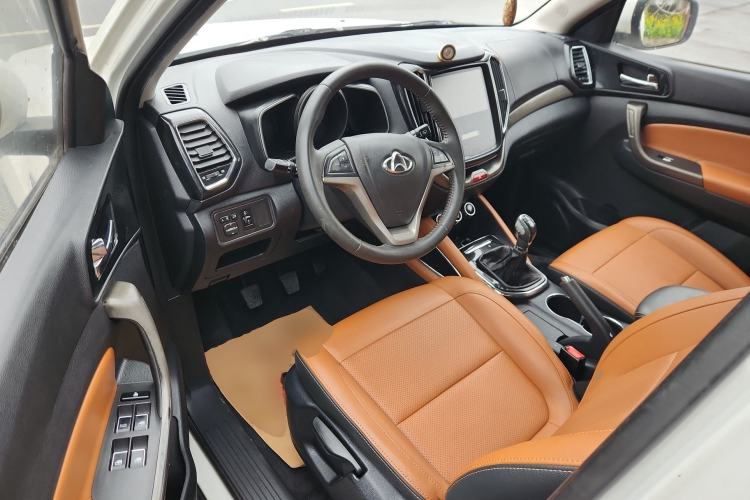 Used Oshan CX70 2017 Facelifted CX70T 1.5T Manual High-Performance Edition
