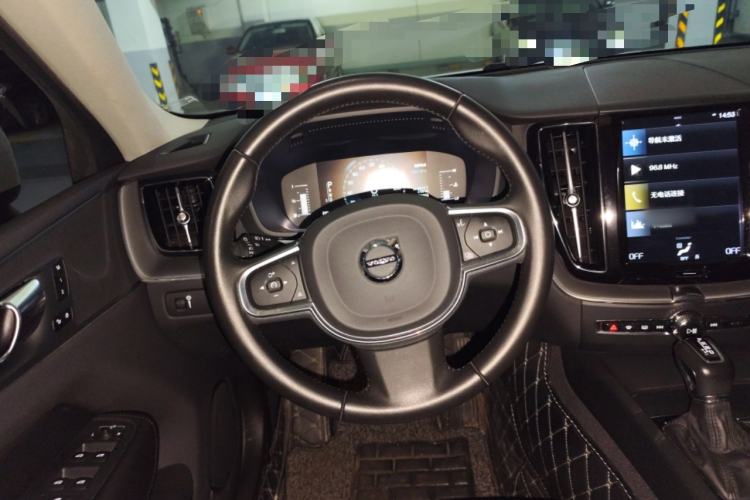 Used Volvo XC60 2020 T5 4x4 Zhiyi Luxury Edition