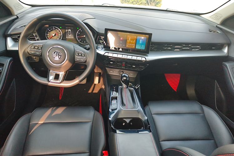 Used MG 5 2021 180 DVVT CVT Youthful Style Edition
