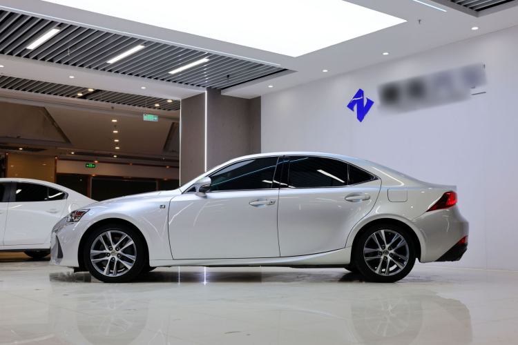 Used Lexus IS 2017 300 FENGSHANG Edition