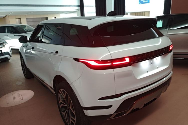 Used Land Rover Range Evoque 2024 Aurora L 249 PS Prestige Light-Chasing Edition
