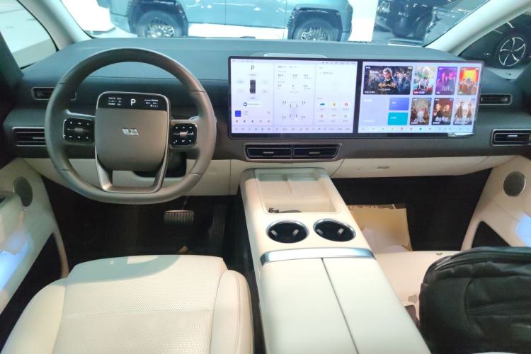 Used Li Auto MEGA 2024 Ultra Model Center Console