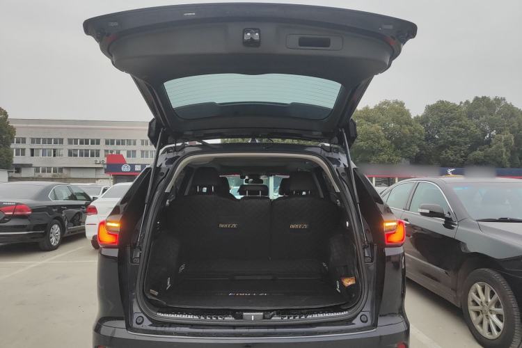 Used Honda Breeze 2023 240TURBO Two-Wheel-Drive Luxury Edition 5 Seats Trunk