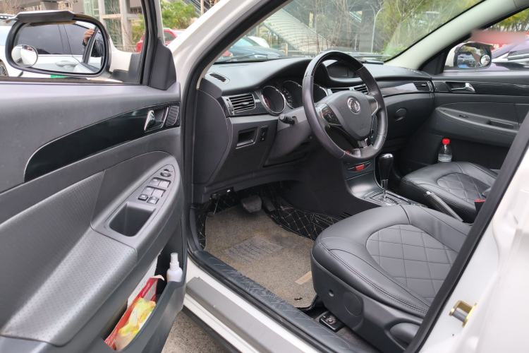 Used Dongfeng Aeolus H30 2013 CROSS 1.5L Automatic Luxury Model