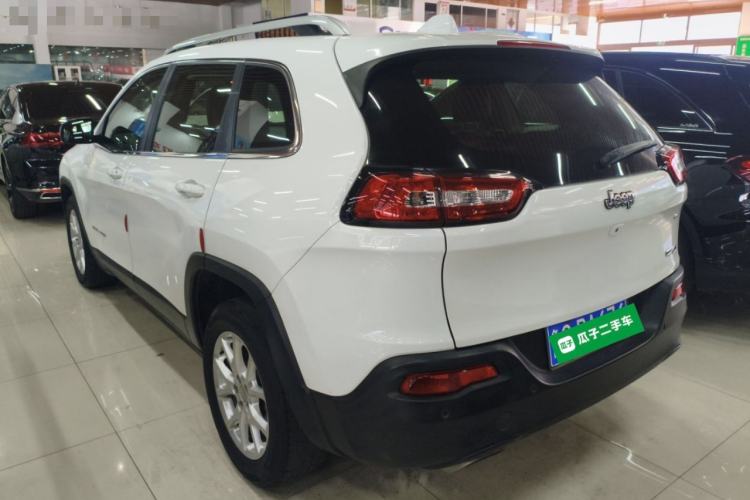 Used Jeep Cherokee 2016 2.4L Leading Smart Version