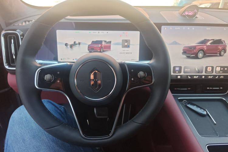 Used Hima AITO M8 2025 Extended-Range Ultra Version 53.4 kWh 5-Seater Edition