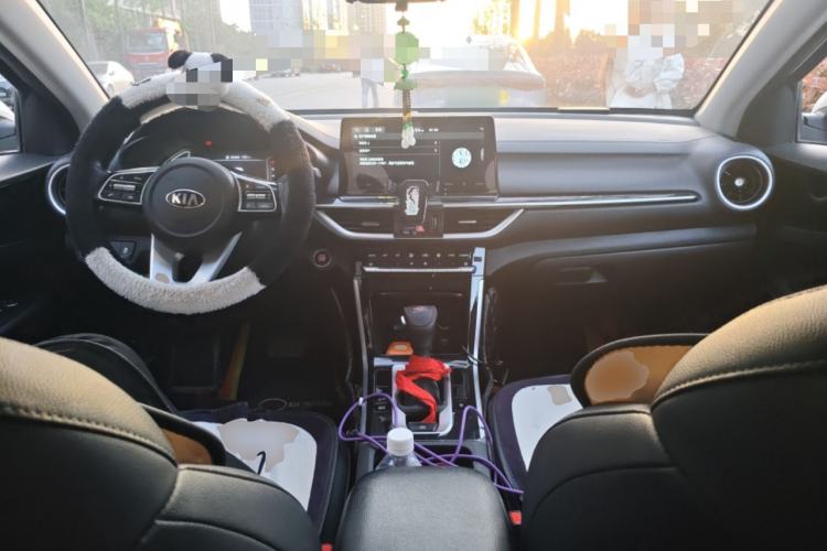 Used Kia K3 2019 1.5L CVT Smart Connectivity Version Center Console