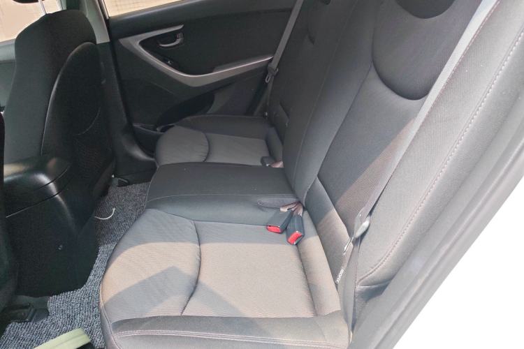 Used Hyundai Elantra (5th Generation / Langdong) 2016 1.6L Automatic Smart Version Left Rear Seat