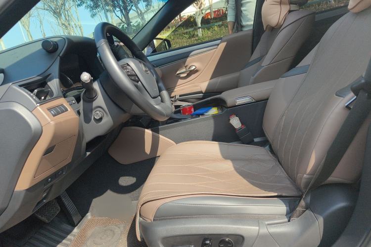 Used Lexus ES 2025 200 Premium Edition