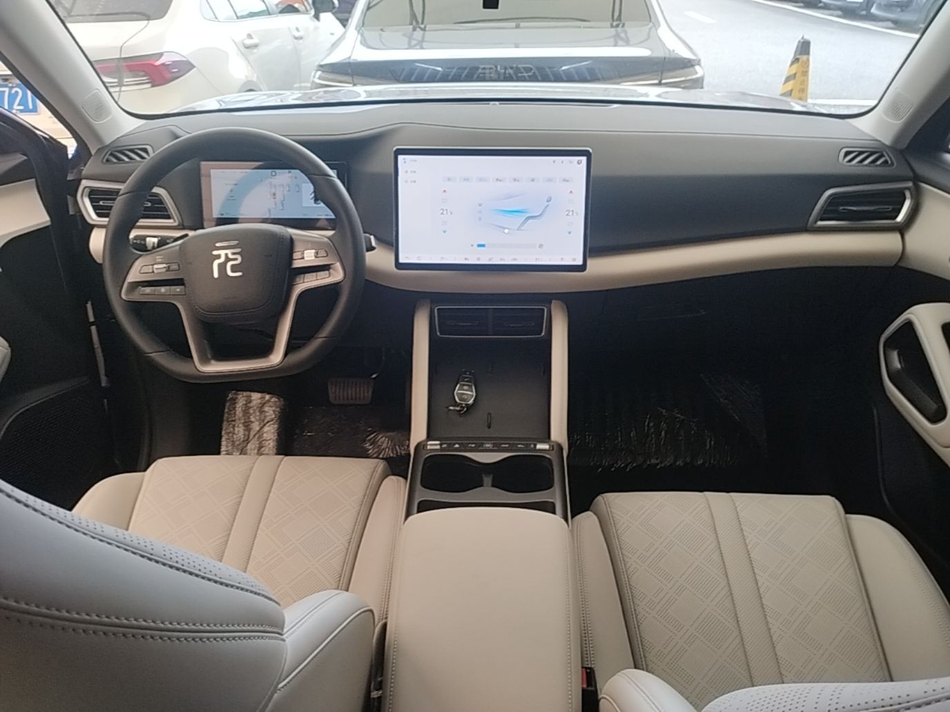 BYD Yuan UP 2025 Intelligent Driving Version 401 KM Dynamic Edition — снимка 12