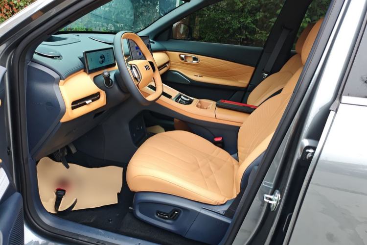 Used Geely Galaxy Galaxy Xingjian 7 EM-i 2025 120km Exploration+ Version
